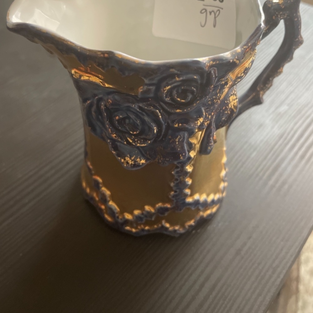 Antique Porcelain Cup - Picture 2 of 3